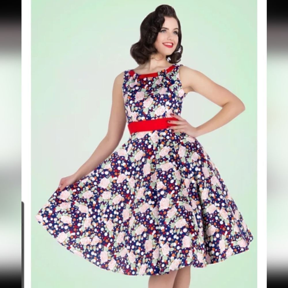 Heart & Roses Connie Floral Retro Swing Dress in Dark Blue